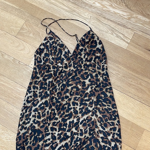 Shop RESA Harper Dress - Picture 3 of 4